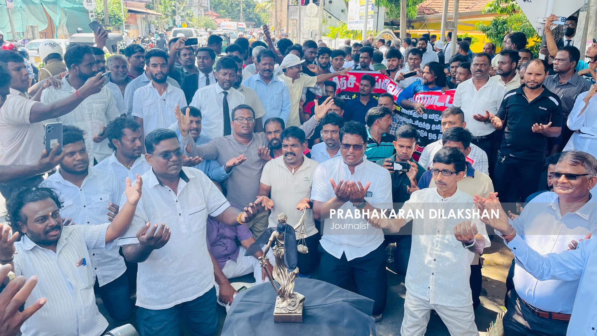 ஈழத்தமிழ் அரசியல்வாதிகளின் இயலாமையும் சிவில் சமுகத்தின் எழுச்சிக்கான அவசியப்பாடும்!