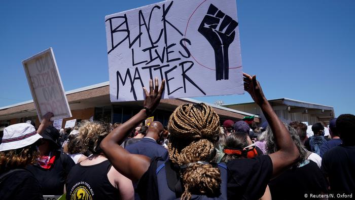 இனவெறிக்கு எதிரான போராட்டத்தில் ஒடுக்கப்படும் தேசிய இனங்கள் கைகோர்க்க வேண்டும்! 